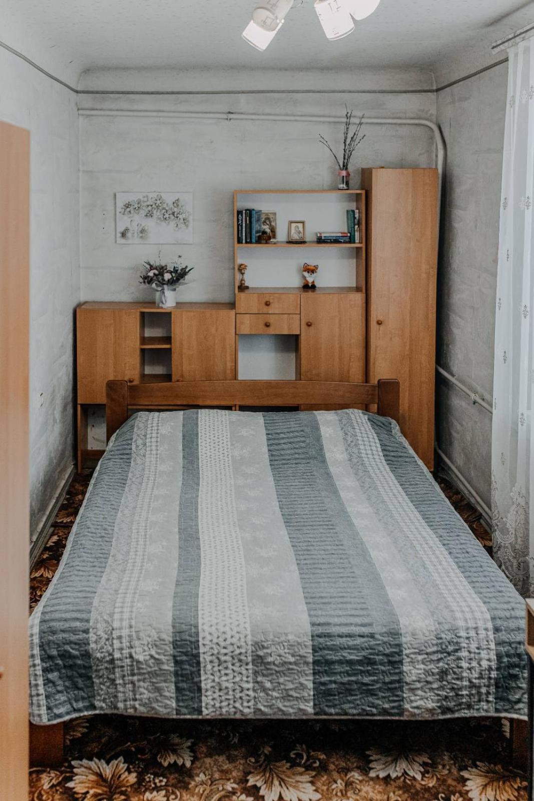 Comfortable Apartments On Hrushevskogo Street Near 16 City Hospital Dnipro Exterior photo