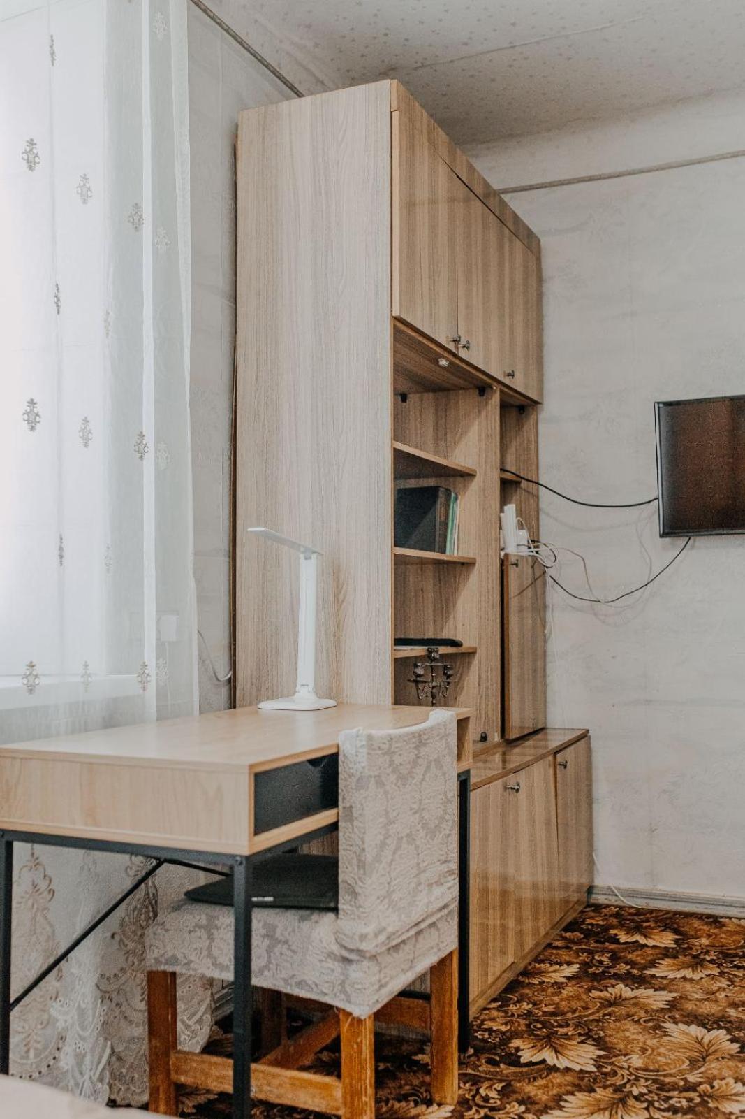 Comfortable Apartments On Hrushevskogo Street Near 16 City Hospital Dnipro Exterior photo